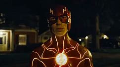 Michael Keaton regresa como Batman en el nuevo tráiler de ‘The Flash’