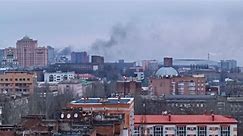 В окупованому Донецьку лунають вибухи: під обстріли потрапила "Донбас-Арена"