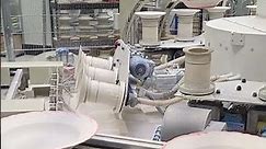 Szkliwienie talerzy - Fabryka Porcelany Ćmielów