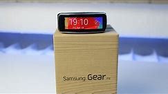 Samsung Gear Fit Unboxing, Set up & First Look