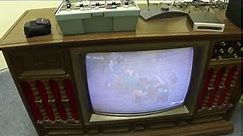 1971 Curtis Mathes tube-type color TV test