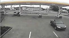 AMBER Alert: Elizabeth Thomas - Surveillance Video (Tad Cummins)