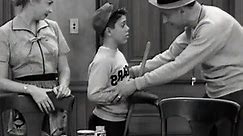 Honeymooners S01E15 (A Matter of Record) - video Dailymotion