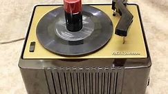 RESTORED VINTAGE 1954 RCA 45 RPM MODEL 45EY2 RECORD PLAYER