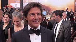 Tom Cruise: Mastering red carpet elegance with classic tuxedos!