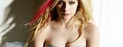 Avril Lavigne 16