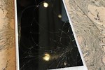 iPhone 7 Cracked Screen
