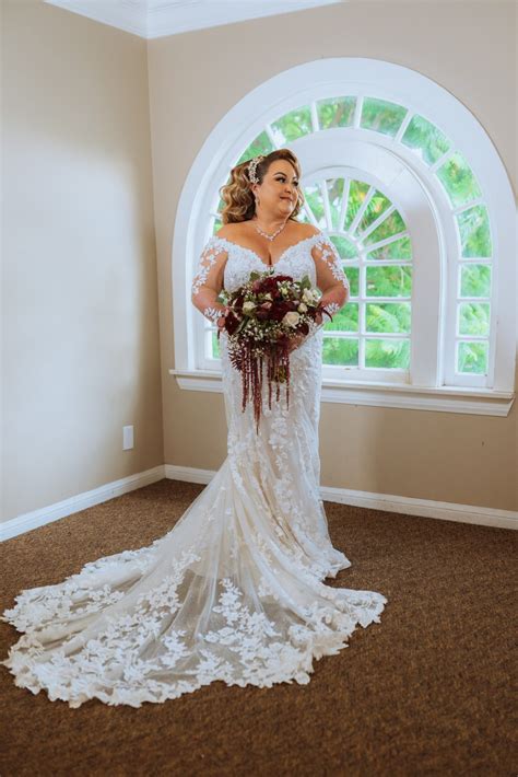 Plus suze wedding dresses | Beachweddingtips.com - plus size wedding dress sleeves