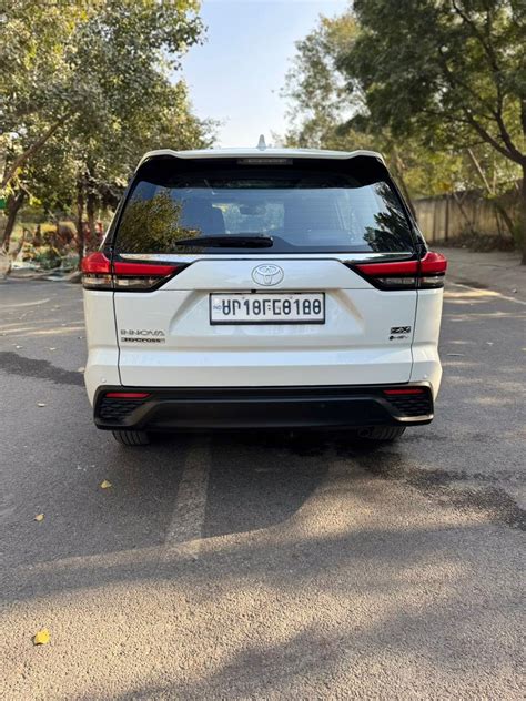 Buy Used Toyota Innova Hycross ZX Optional Hybrid of 2025 model @ 35 ...