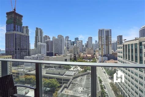 Downtown Miami Studio w/ Skyline Views + Pool - Apartments for Rent in ...