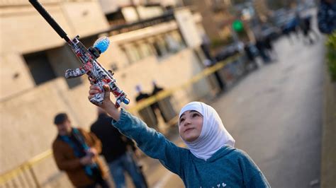 Israel intensifies strikes on Iran amid ongoing diplomatic efforts