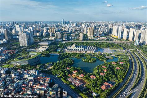 Brits are flocking to Vietnam to escape the rain - and flights are £450 ...