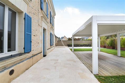 Vente Maison Piscine à Angers (49000) : à vendre Piscine / 231m² Angers