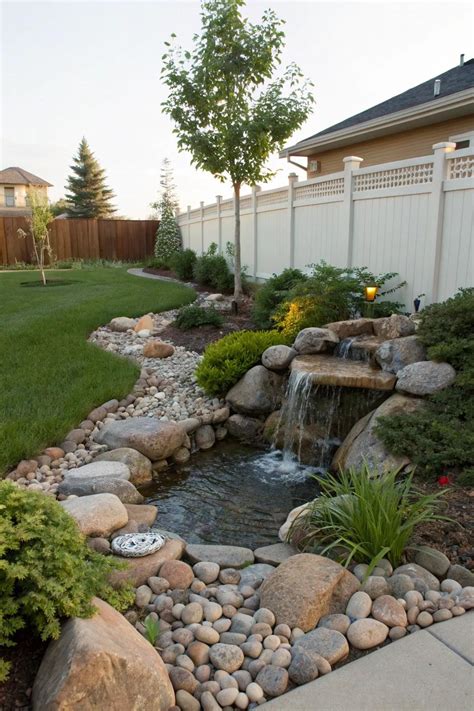 19+ Inspiring Small Front Yard Rock Garden Ideas - Garden.eco