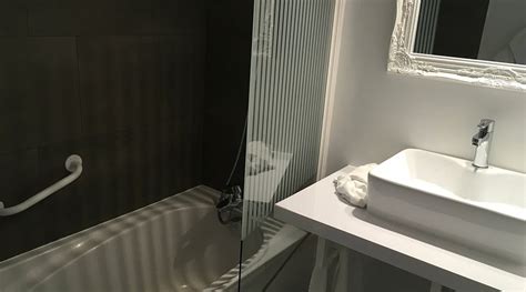 AUBERGE DE LA GRANGE AUX LOUPS (Apremont) - Lodge Reviews & Photos ...