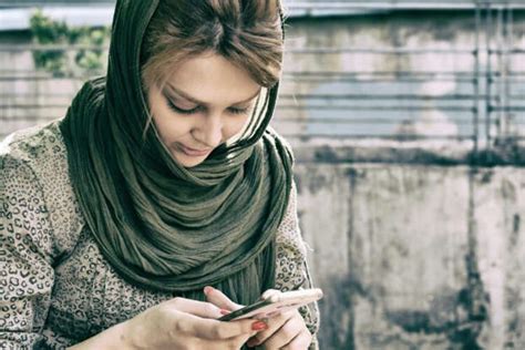 15 Behaviors That Reveal Someone Is Very Insecure