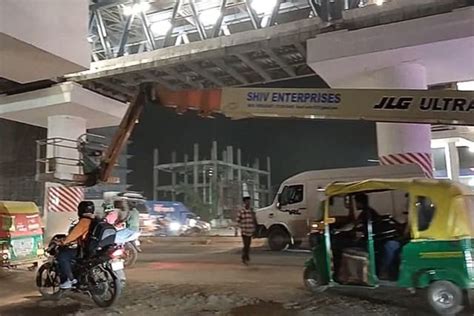 पटना मेट्रो निर्माण में बड़ा हादसा, स्लैब के नीचे दबा मजदूर, लापरवाही ...