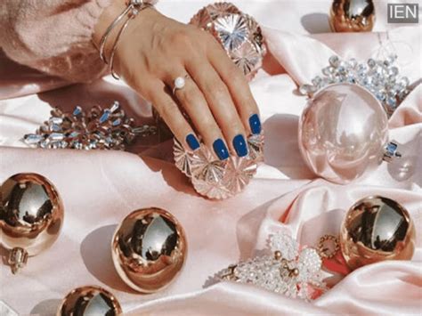 Gold rate today in India: Gold slips on Feb 19; check latest 24K, 22K ...