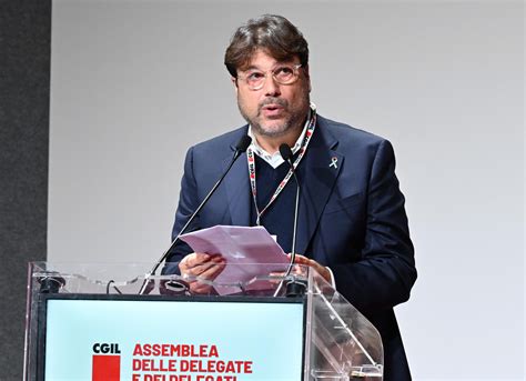 Ad...Dio patria e Famiglia, “Si sgretola il motto meloniano”. Parla il rettore dell'Università ...