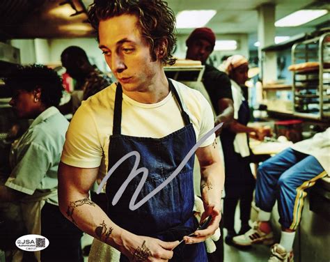 Jeremy Allen White The Bear Signed 8x10 Photo Autographed JSA COA