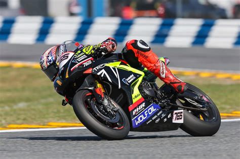 Hickman completes a tough Daytona 200