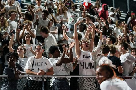 Izayveon Moore runs for more than 300 yard, six TDs in Lawrence North's win
