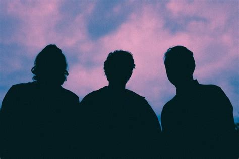 eels! eels! eels! Drop New Single ‘Owls’ From Debut EP ‘eel land’ - It ...