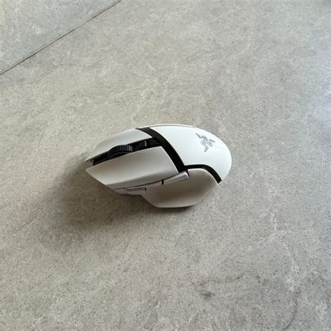 Razer Basilisk V2 Pelihiiri Musta | Tori