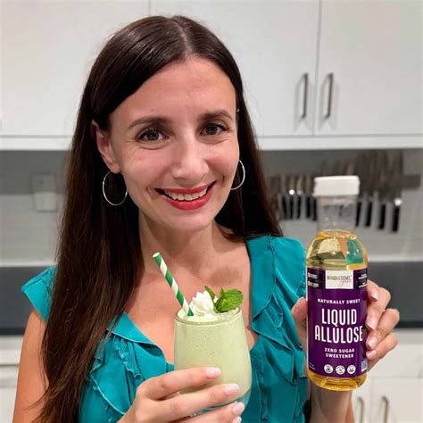 Healthy Shamrock Shake (High Protein) - Wholesome Yum