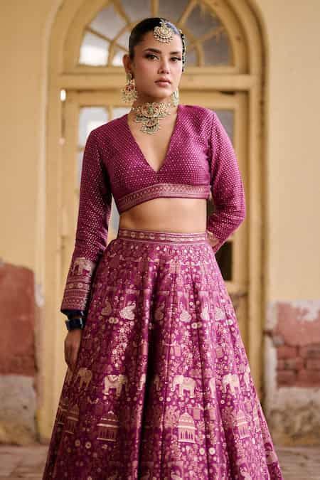 Buy Magenta Vegan Silk, Shantoon Zari Sultana Woven Lehenga Set For ...