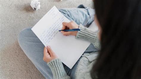 Contoh-Contoh Kalimat Pembuka Surat Pribadi