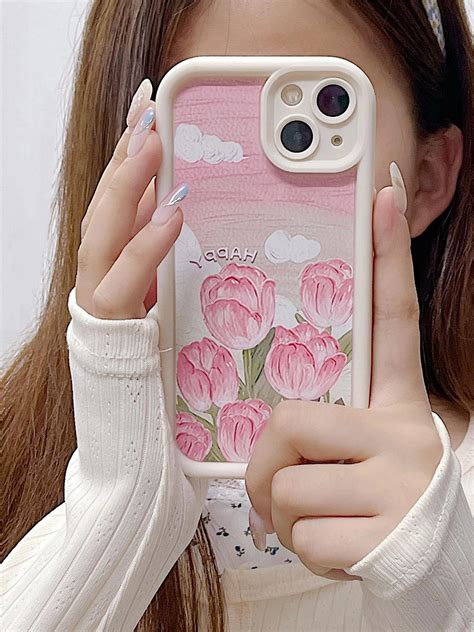 Flowers Phone Case | Savana | Bestsellers