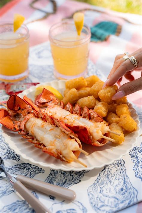 Cousins Maine Lobster 🦞 at Newton - Tractor Supply Co., 1106 S Van ...