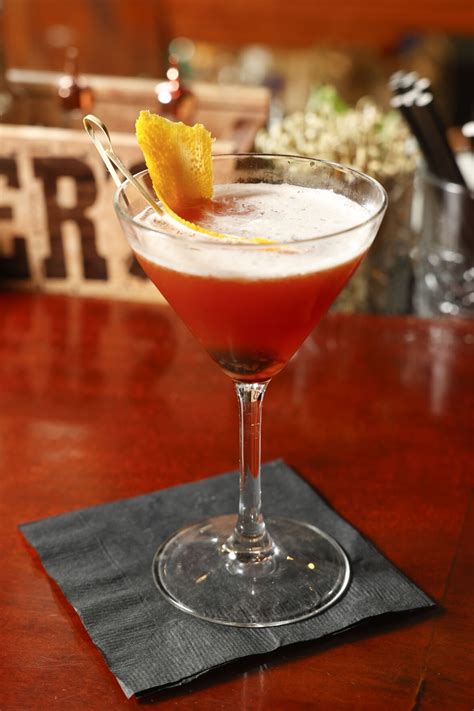 Ditch the wine at Tony’s Pizza. Go for the cocktails instead | Food & Drink | sfexaminer.com