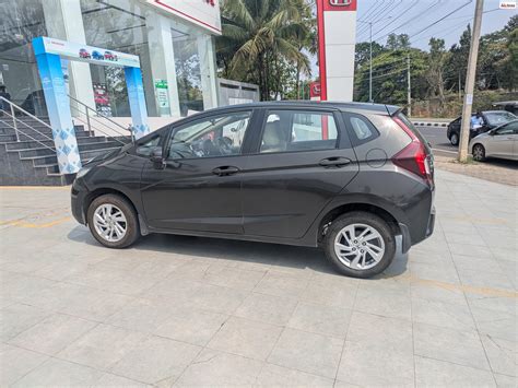 Buy Used Honda Jazz 1.2 V i VTEC of 2015 model @ 4,00,000 INR in Mysore ...