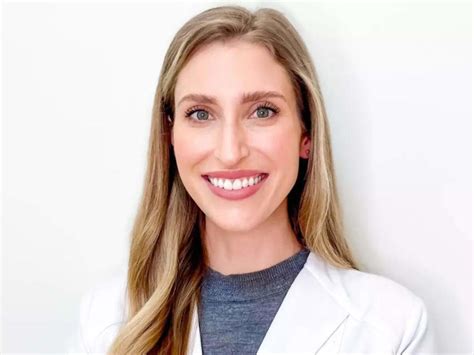 How to grow thicker eyebrows: Dermatologist Sam Ellis explains the ...