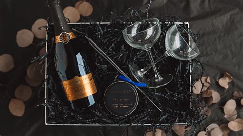 MISFIT MIMOSA | Madhuloka Website