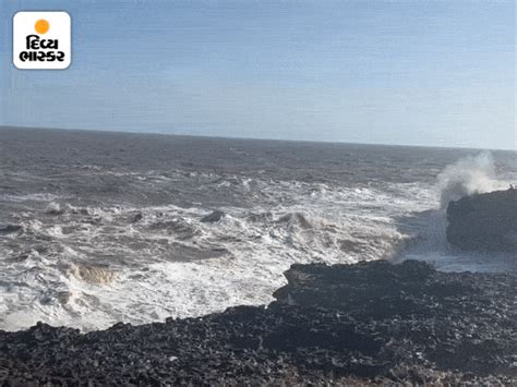 Gujarat Coastline Extends; Experts Warn of Growth vs. Environmental Threats