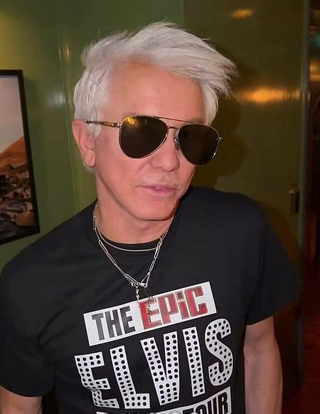 Baz Luhrmann to bring Elvis Presley’s life to stage show