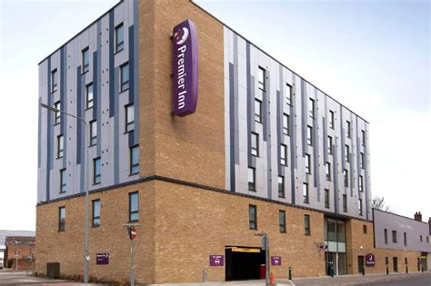 Tragedy as man, woman found dead in hotel room - Business Times Nigeria