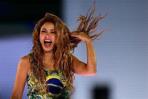 Shakira dévoile "Dai Dai", la chanson officielle du Mondial 2026 (vidéo ...