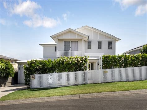 Real Estate & Property for Sale in Wavell Heights, QLD 4012 ...