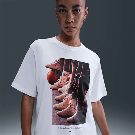 $25 - $50 Loose Graphic Tees. Nike.com