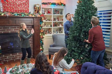 15 Hallmark Christmas Movie Filming Locations You Can Visit in Real Life