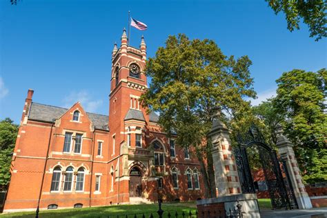 These Are the Hiring Hot Spots Where College Grads Are Landing Good Jobs - tovima.com