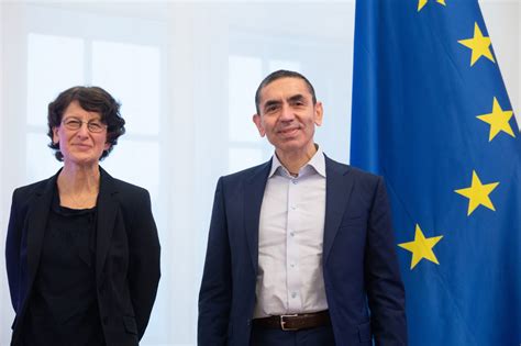 Founders of German vaccine maker BioNTech to step down, lead new firm