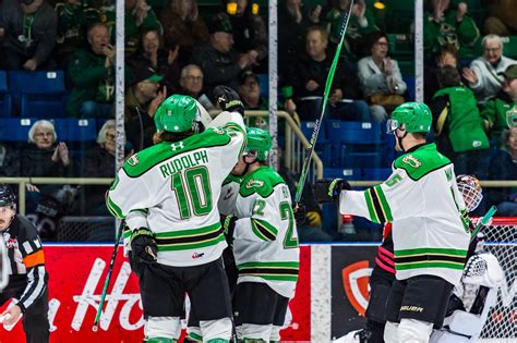 Raiders start weekend with big win in Calgary | paNOW