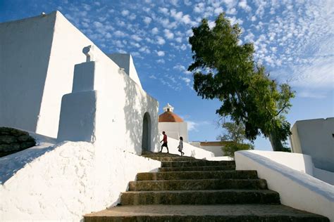 Santa Eulària des Riu, el municipio de Ibiza que dijo no a los ‘beach ...