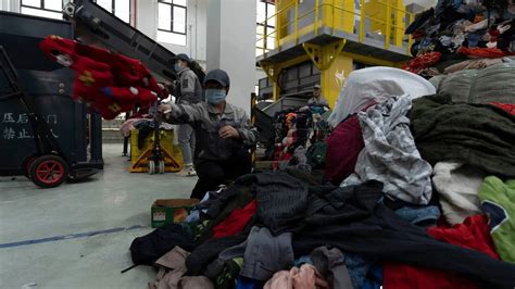 AI machine revolutionizes textile recycling in China