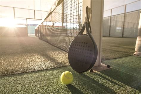 Best Dunlop Padel Rackets: Aero-Star, Galactica & Rapid Power